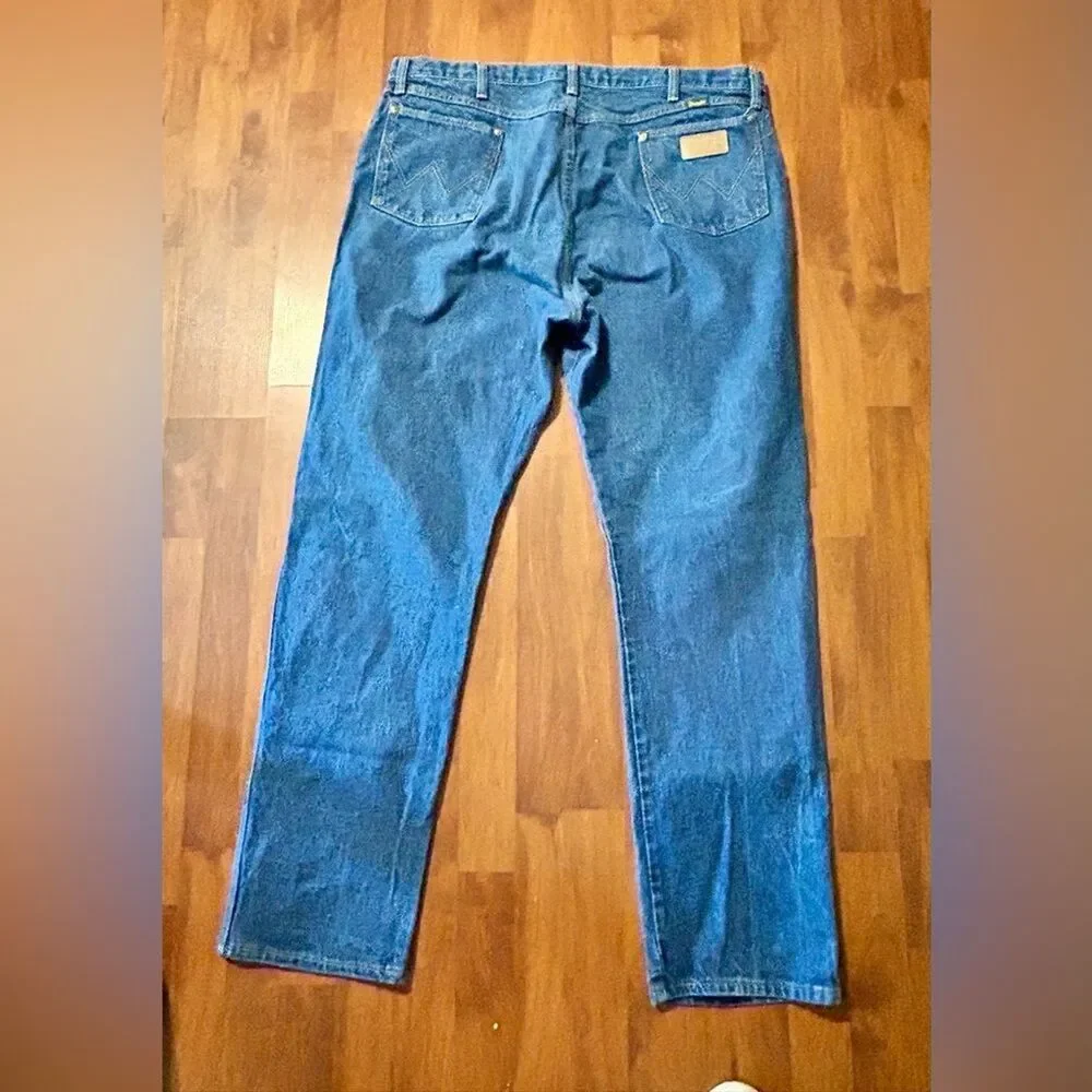 Wrangler inside sizing